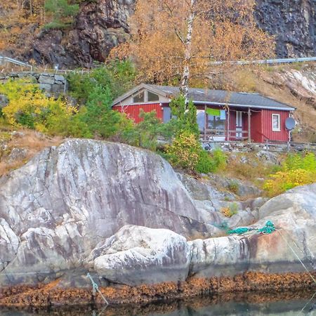 Beautiful Home In Vallavik With Kitchen Bu Luaran gambar